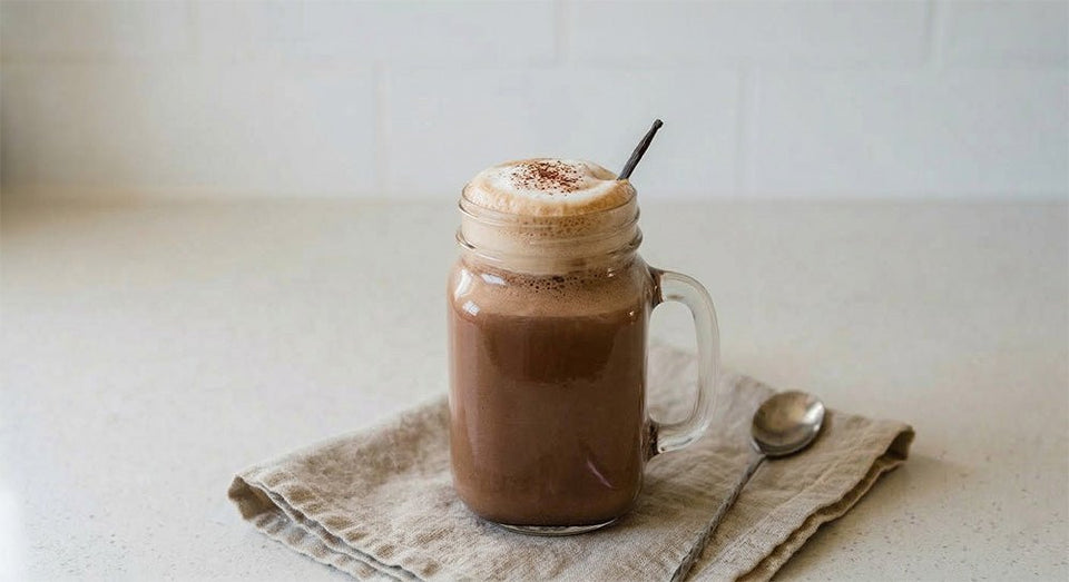 Kokosov MagicRooty latte
